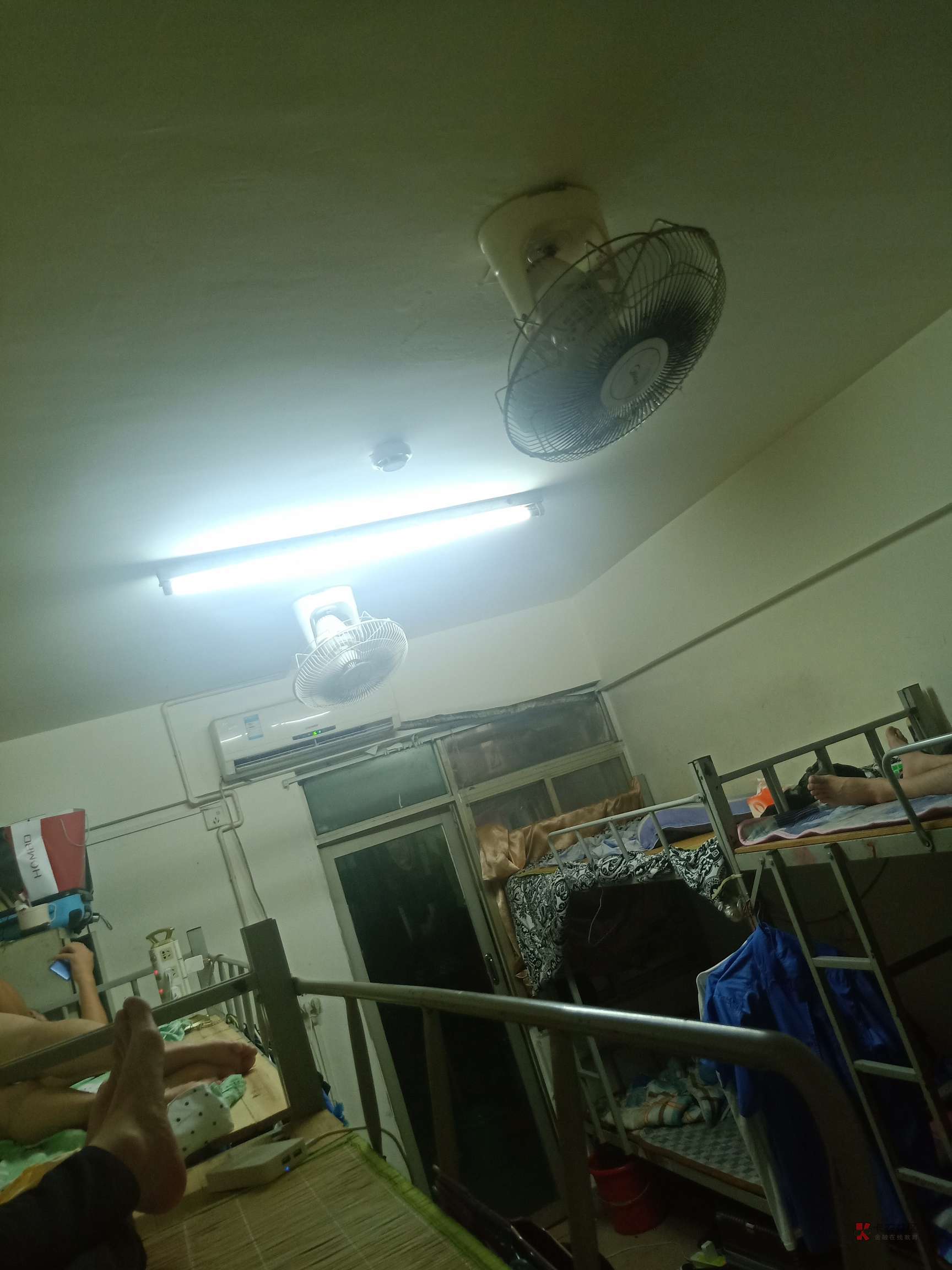 富士康智慧宿舍安卓版富士康宿舍报修app叫什么-第2张图片-太平洋在线下载